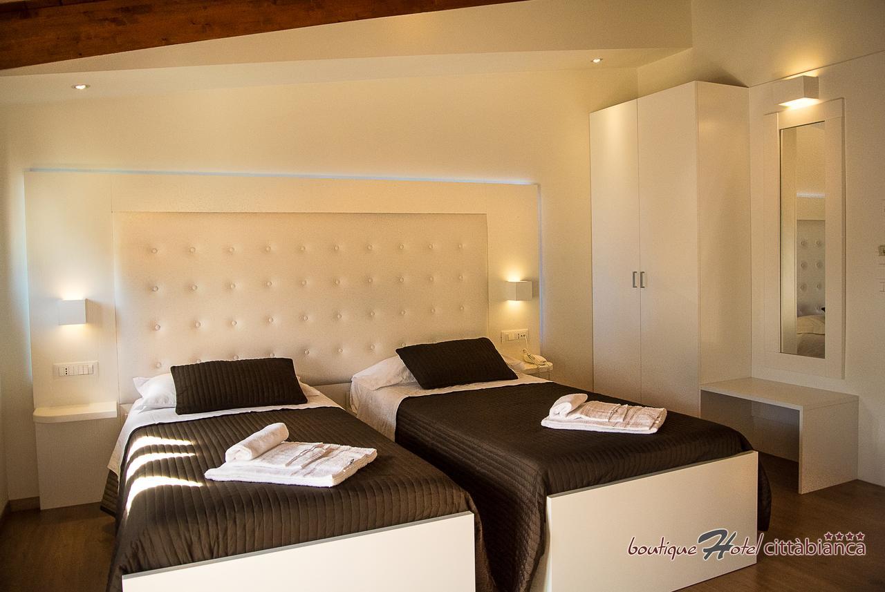 Boutique Hotel E Spa Citta Bianca ペスカーラ エクステリア 写真