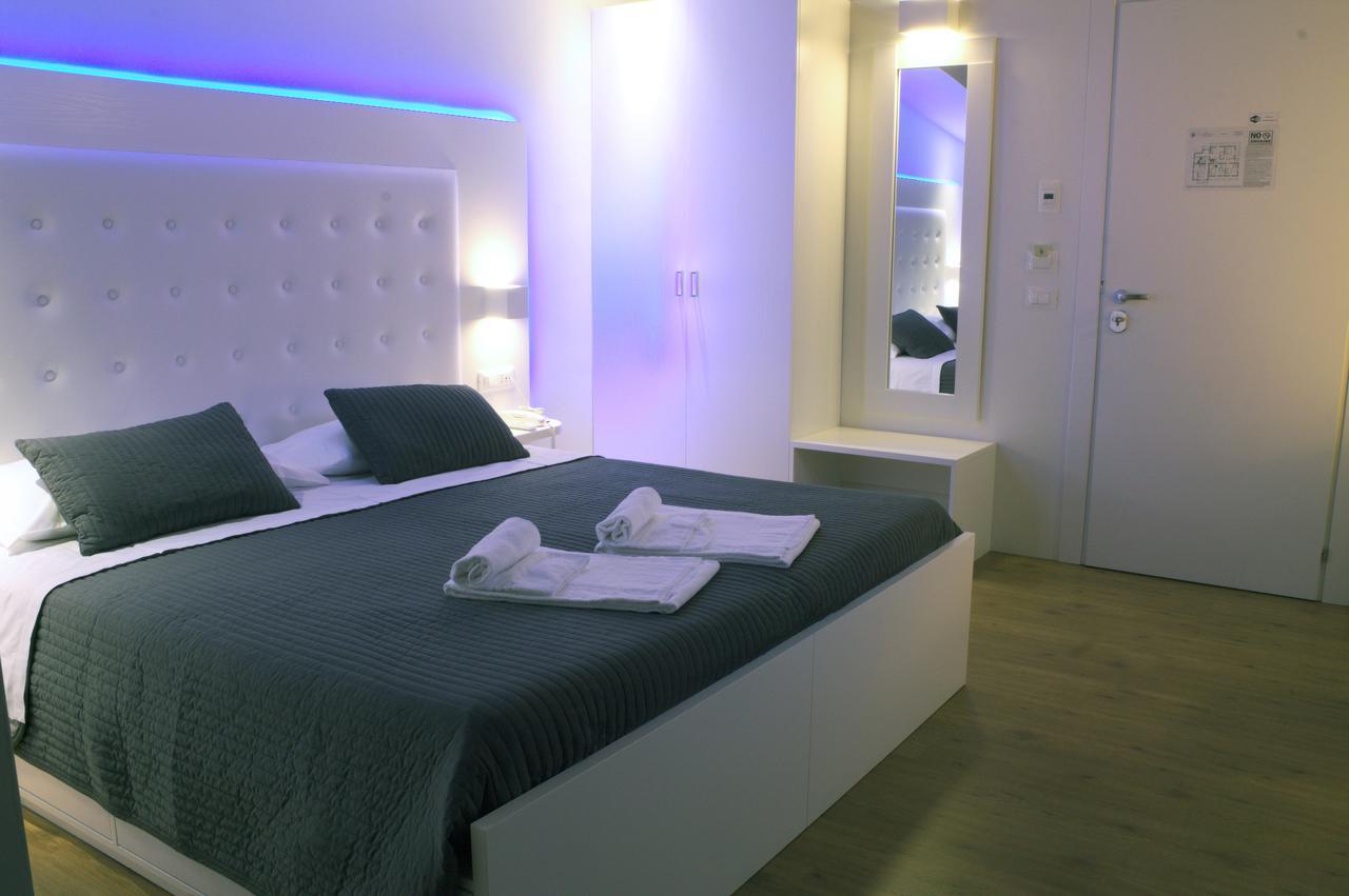 Boutique Hotel E Spa Citta Bianca ペスカーラ エクステリア 写真