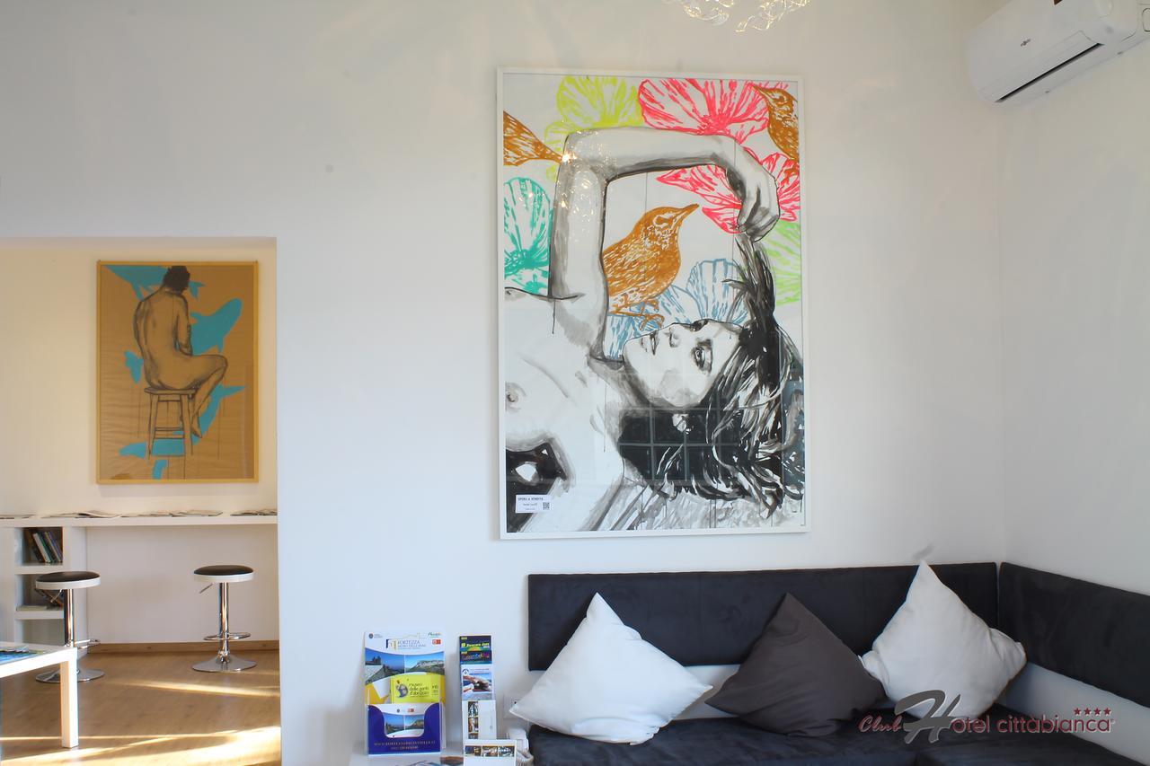 Boutique Hotel E Spa Citta Bianca ペスカーラ エクステリア 写真
