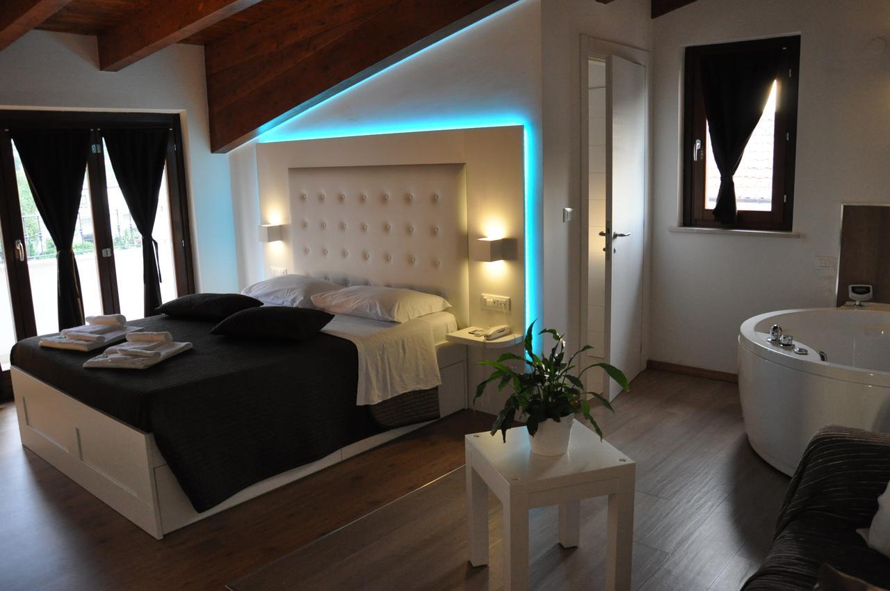 Boutique Hotel E Spa Citta Bianca ペスカーラ エクステリア 写真