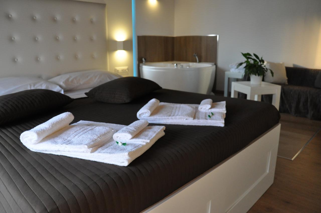 Boutique Hotel E Spa Citta Bianca ペスカーラ エクステリア 写真
